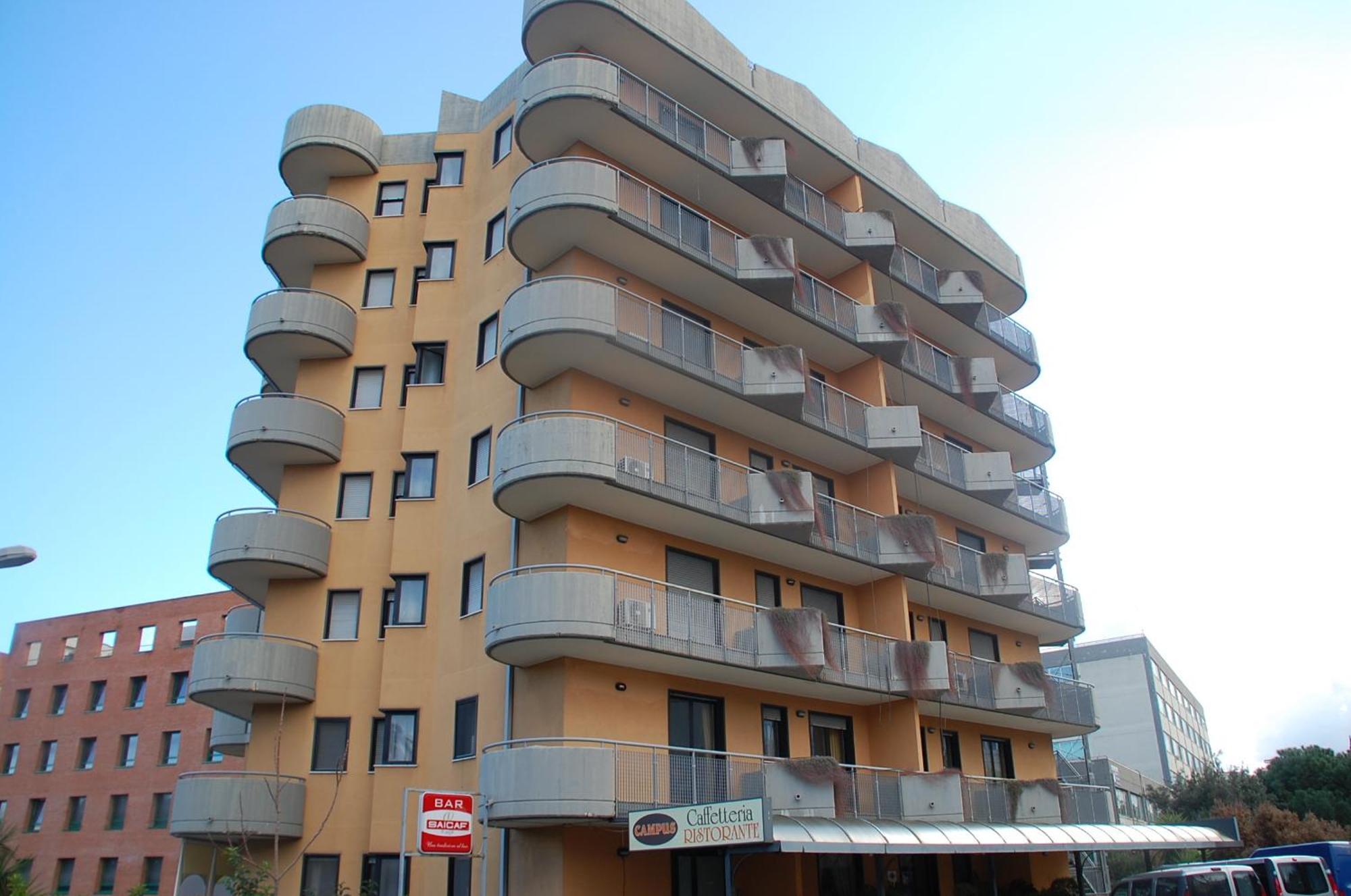 מלון Campus